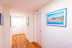 CVM Mare Luna Guesthouse