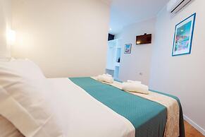 CVM Mare Luna Guesthouse