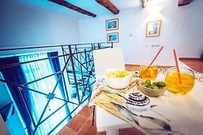 CVM Mare Luna Guesthouse