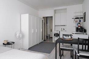 Cozy Studio in Kamppi with Perfect Location