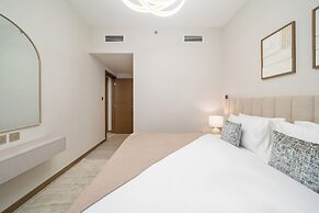 Modern 2BR – Canal-Side Elegance