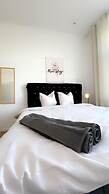 Cozy 3BR Apt Near Kaufpark Alterlaa