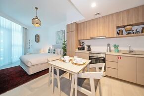 Sophisticated Studio Escape – Luxury Design