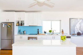 Beachfront Luxury 3 Beds With Ocean View Balcony