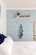 Beach Front Ocean Breeze Studio With Aircon
