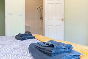 Thornbury Guest House Room 2