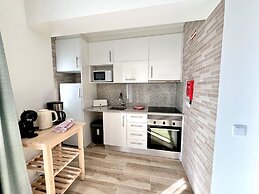 Vilamoura Design 2 by Homing
