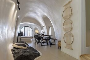 Anaktos Cave Houses
