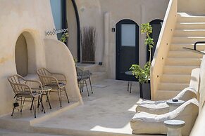 Anaktos Cave Houses