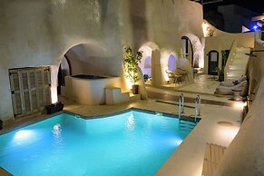 Anaktos Cave Houses