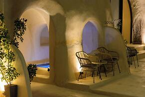 Anaktos Cave Houses