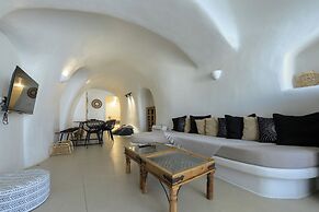 Anaktos Cave Houses