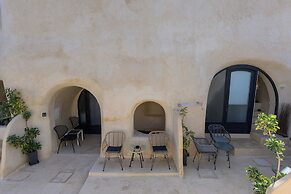 Anaktos Cave Houses