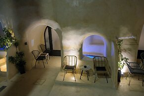 Anaktos Cave Houses
