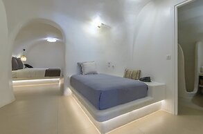 Anaktos Cave Houses
