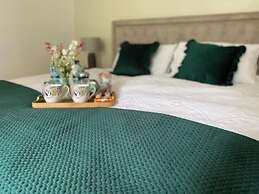 Glen Lyon Lodge Bed & Breakfast