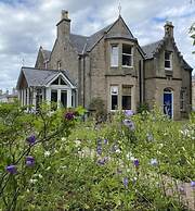 Glen Lyon Lodge Bed & Breakfast