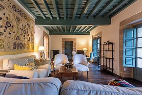 CASA LUCA DE TENA