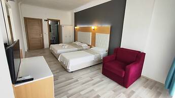 Uğur Otel