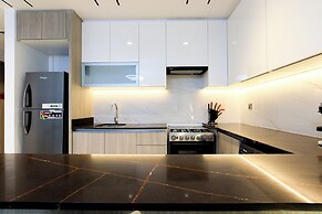 Stylish Stu in Medore Modern Amenities