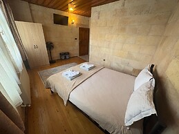 Ekoton Cave Hotel