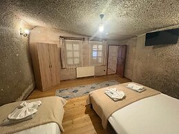 Ekoton Cave Hotel