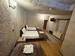 Ekoton Cave Hotel