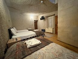 Ekoton Cave Hotel
