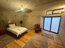 Ekoton Cave Hotel