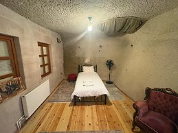 Ekoton Cave Hotel