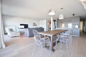 Apartment in Duinbergen by the Seafront