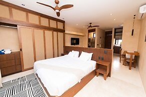 Chic Tulum Retreat With Splash Pool