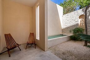 Stylish Tulum Retreat With Private Pool & Terrace