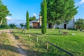 Checello 12 in Cagli