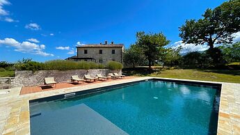 Checello 12 in Cagli