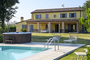 Villa Elettra 12 2 in San Costanzo