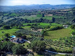 Casale Partemio 8 Marche Holiday Villas
