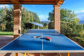 Casale Partemio 8 Marche Holiday Villas