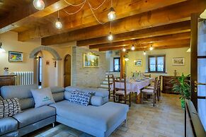 Casale Partemio 8 Marche Holiday Villas