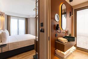 Emilion Hotel