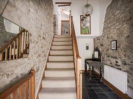 Coach House