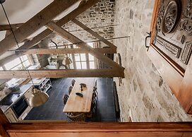 Coach House