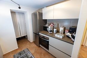 Rosam Via Veneto 15 min Walk From Spanish Steps