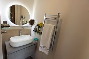 Rosam Via Veneto 15 min Walk From Spanish Steps