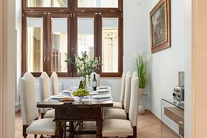 Rosam Via Veneto 15 min Walk From Spanish Steps