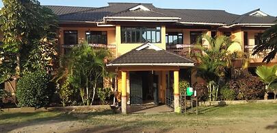 Rosa Gardens Hotel