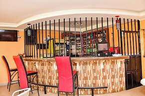 Rosa Gardens Hotel