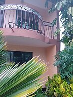 Rosa Gardens Hotel