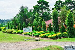 Rosa Gardens Hotel