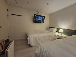 AnOn hostel